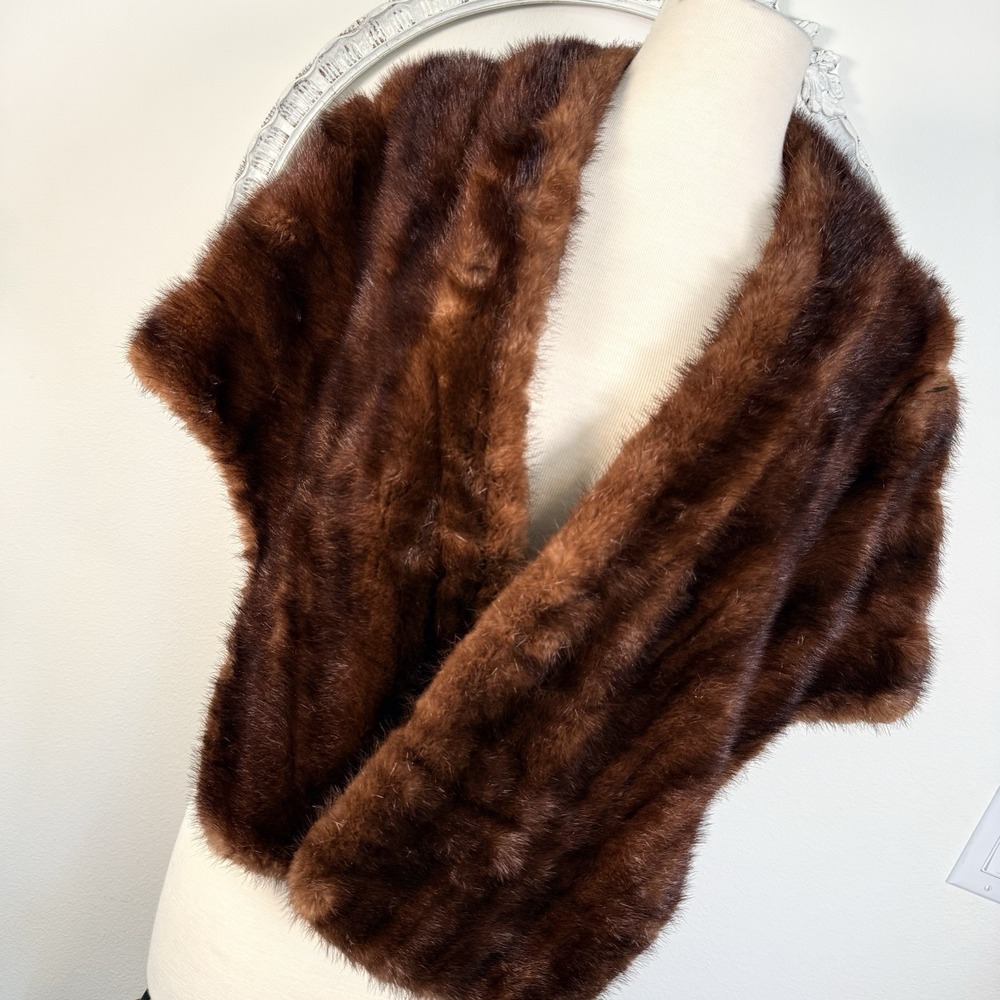 Vtg Womens Neiman Marcus Mink Fur Stole Wrap Shawl Jacket Brown Needs Repair OS